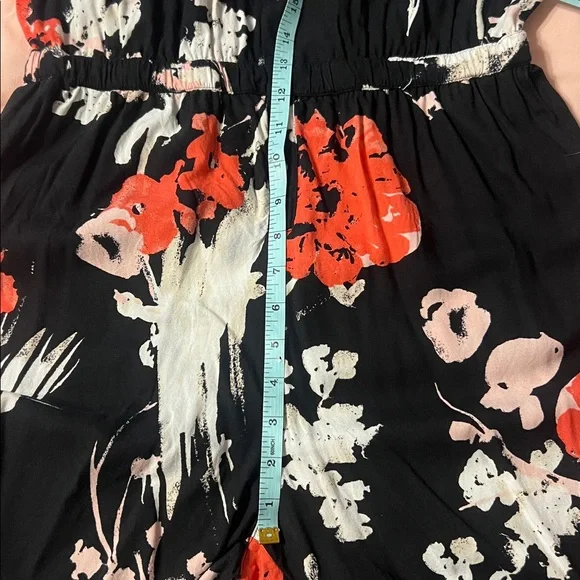 Abercrombie & Fitch Black Red Floral Button Front Jogger Style Jumpsuit Medium - Picture 9 of 11